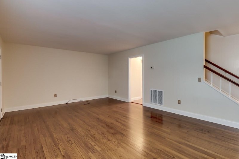 Property image 4 at 815 Edwards Road, Greenville, SC 29615