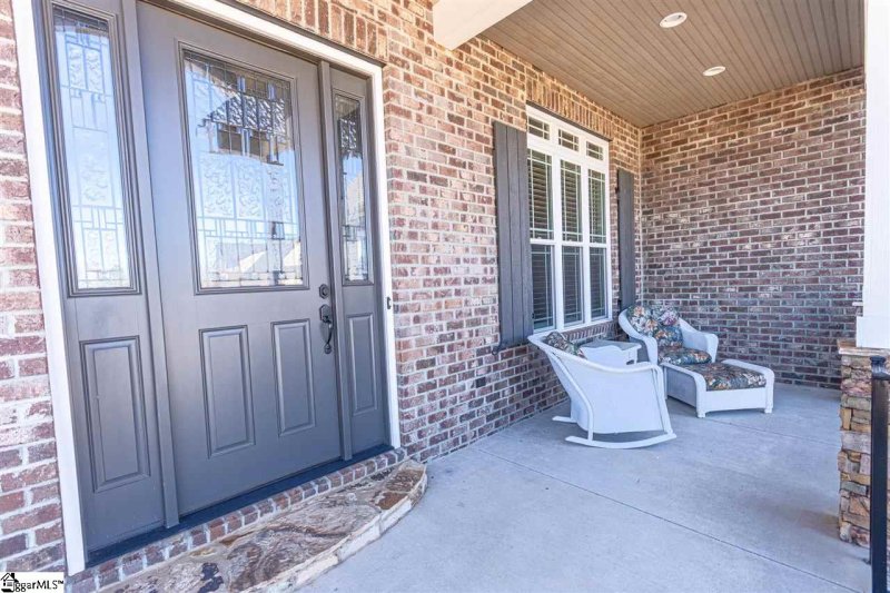 Property image 3 at 124 ACUSHNET Lane, Taylors, SC 29687