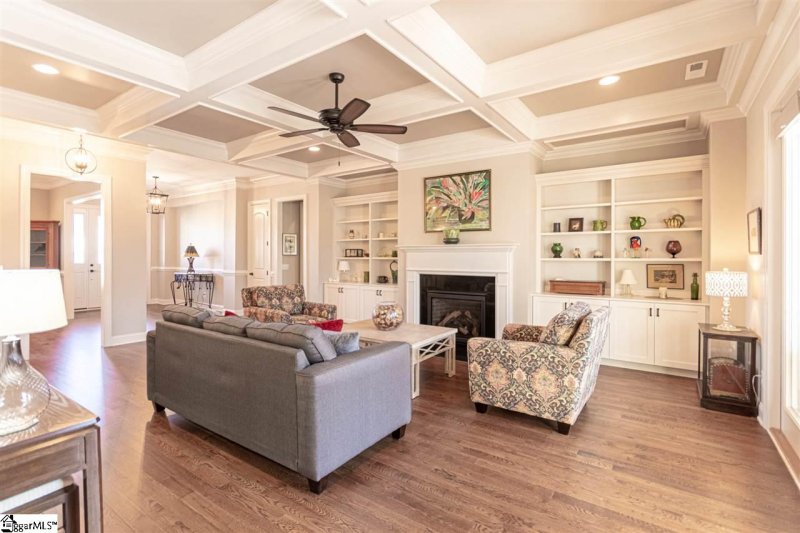 Property image 5 at 124 ACUSHNET Lane, Taylors, SC 29687