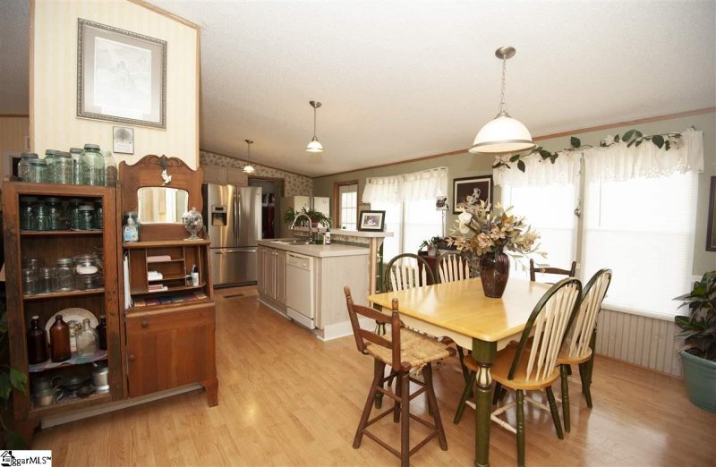 Property image 5 at 408 Kalispell Place, Marietta, SC 29661