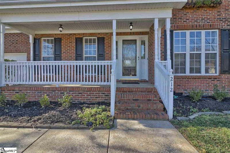 Property image 2 at 212 Kinard Way, Simpsonville, SC 29681