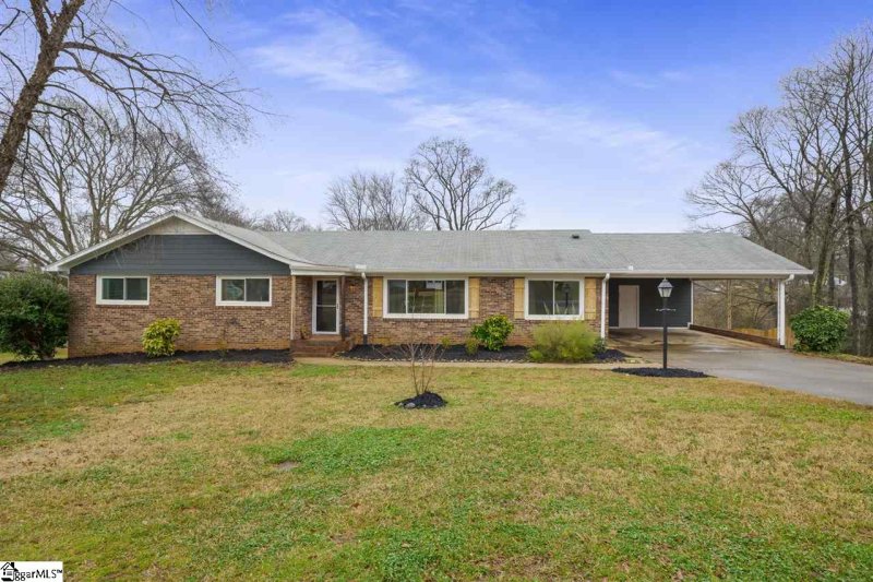 10 Leacroft Drive