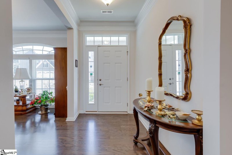 Property image 5 at 504 Briar Oaks Lane, Simpsonville, SC 29681-8064