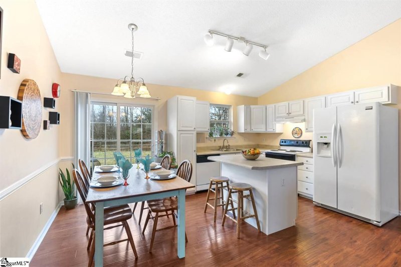 Property image 5 at 515 Crescentwood Court, Taylors, SC 29687