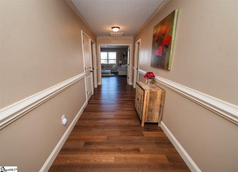 Property image 3 at 114 S Hamlet Court, Moore, SC 29369