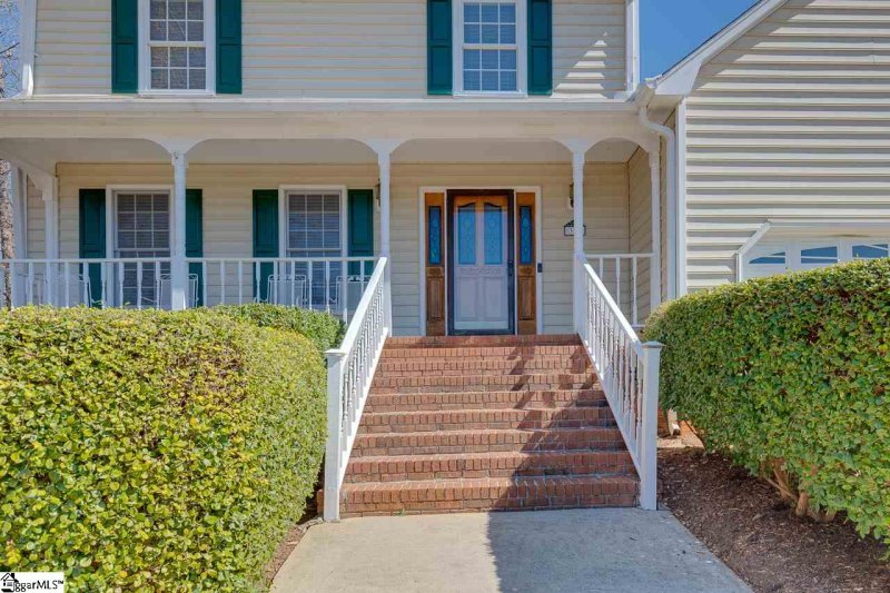 Property image 2 at 303 Cobblestone Road, Greenville, SC 29615