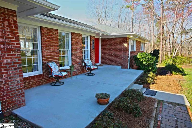 Property image 5 at 2814 N Bayshore Drive, Seneca, SC 29672