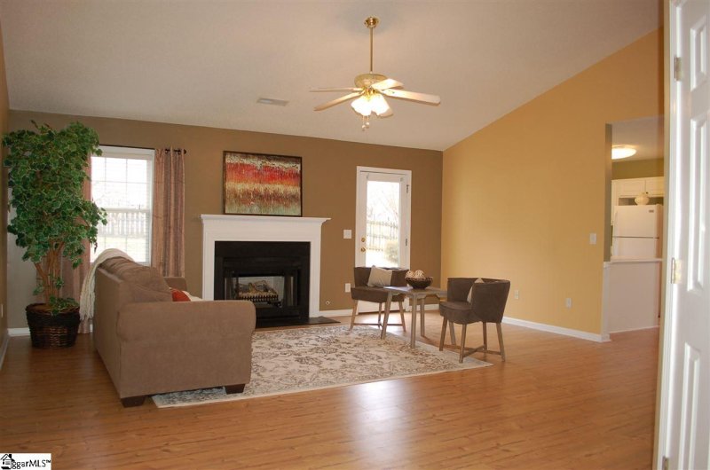 Property image 2 at 111 Boysenberry Drive, Taylors, SC 29687