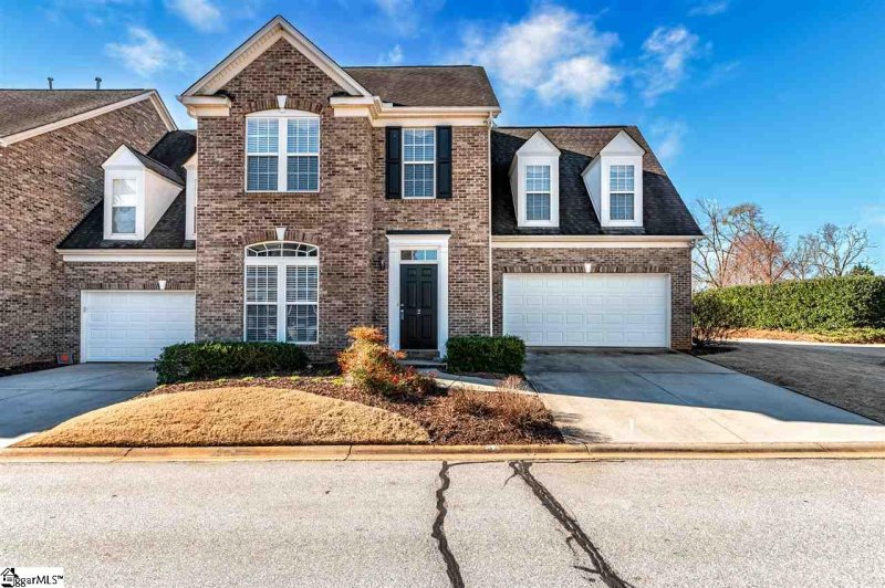 2 Everleigh Court