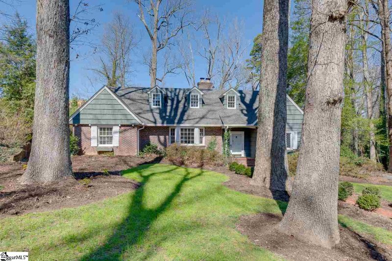Property image 2 at 105 Indian Springs Drive, Greenville, SC 29615