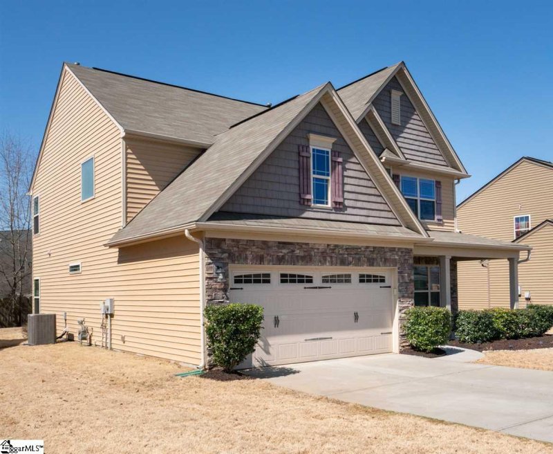 Property image 2 at 10 Windsor Creek Court, Simpsonville, SC 29681