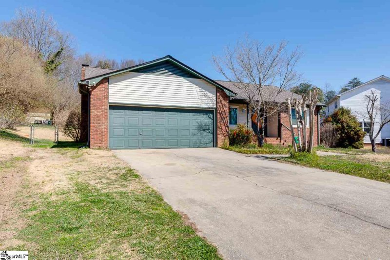 Property image 2 at 4 Bendingwood Circle, Taylors, SC 29687