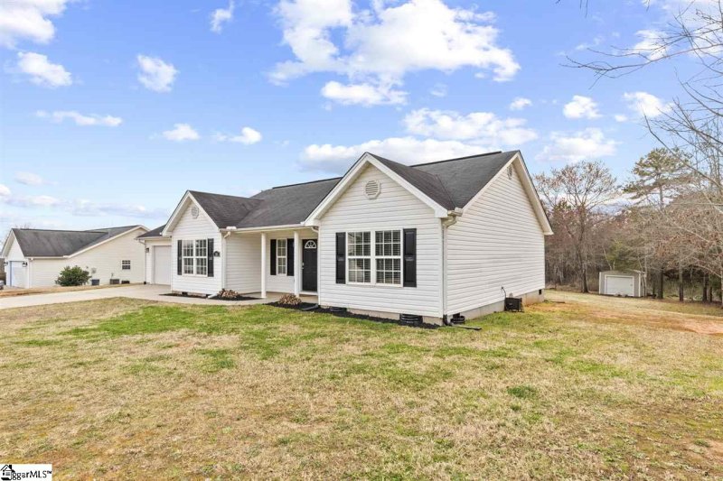 Property image 2 at 104 Spring Estates Drive, Liberty, SC 29657