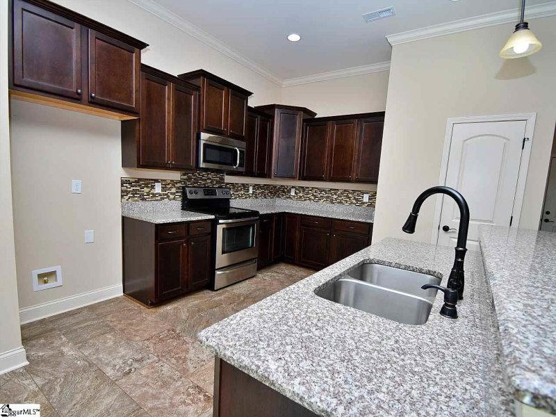 Property image 4 at 703 W Dateria Way, Inman, SC 29349-9137