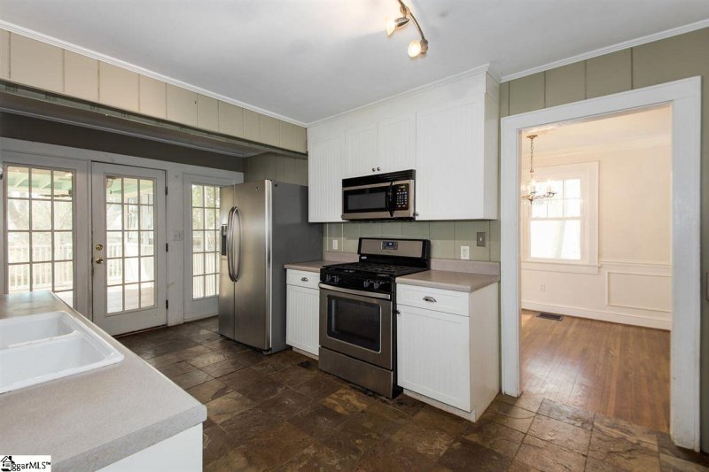 Property image 3 at 25 Arcadia Drive, Greenville, SC 29609