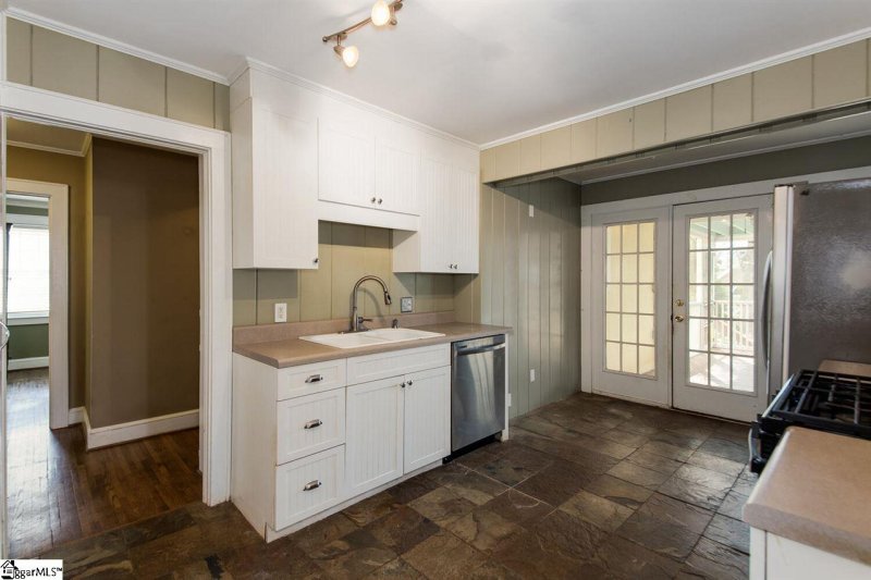 Property image 5 at 25 Arcadia Drive, Greenville, SC 29609