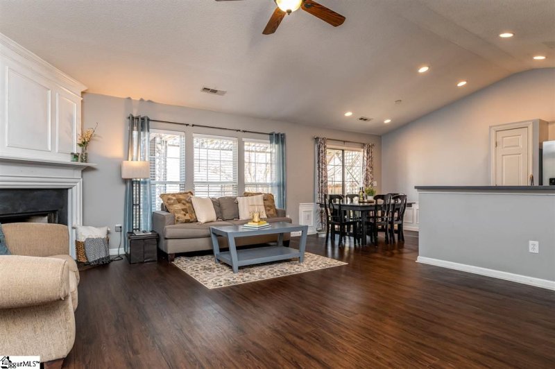 Property image 2 at 9 Brunner Court, Greer, SC 29650