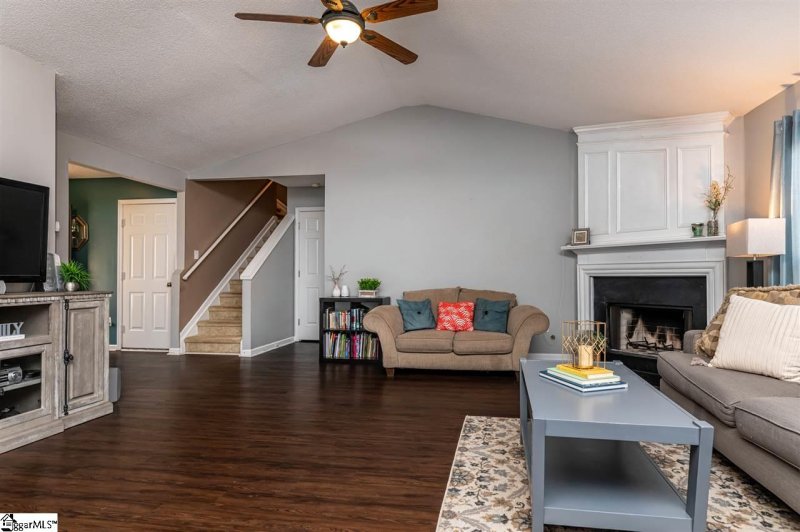 Property image 4 at 9 Brunner Court, Greer, SC 29650