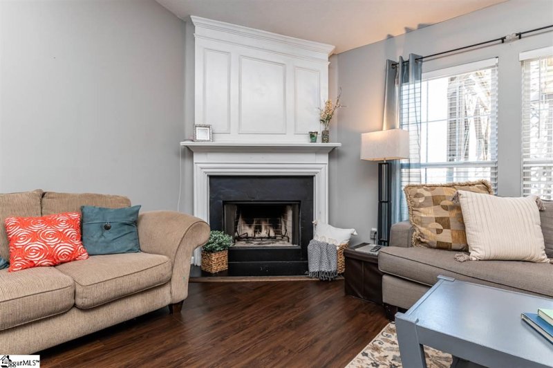 Property image 5 at 9 Brunner Court, Greer, SC 29650