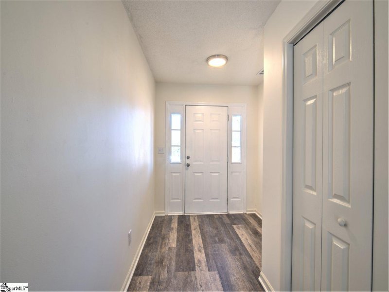 Property image 4 at 25 Enoree View Drive, Greer, SC 29650