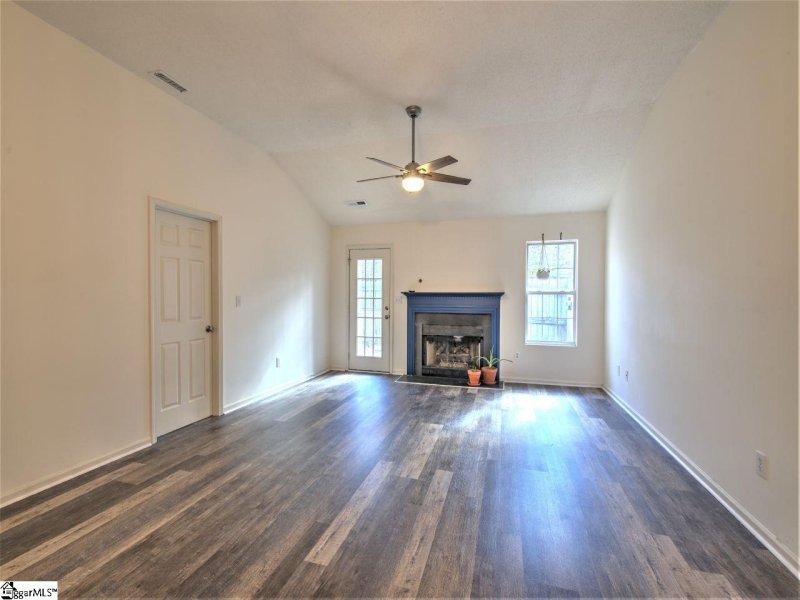 Property image 5 at 25 Enoree View Drive, Greer, SC 29650