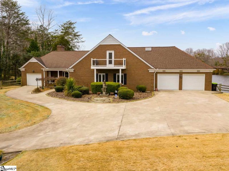 Property image 4 at 128 Sorrento Drive, Moore, SC 29369