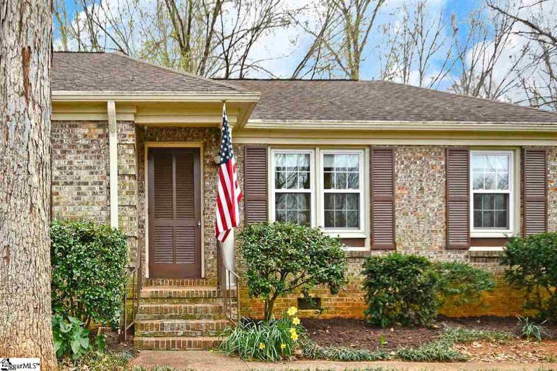 Property image 4 at 4924 Cross Creek Lane, Greenville, SC 29615