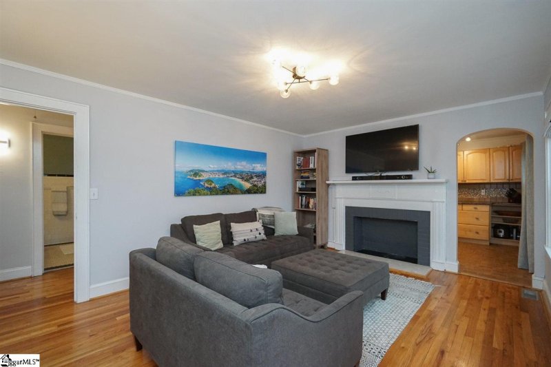 Property image 5 at 29 Simmons Avenue, Greenville, SC 29607