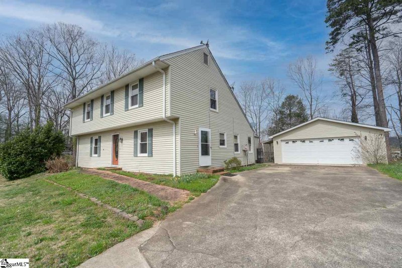 Property image 2 at 212 Woodfield Drive, Easley, SC 29642-1639