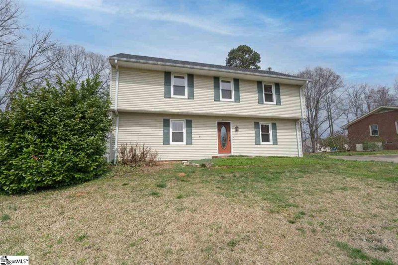 Property image 4 at 212 Woodfield Drive, Easley, SC 29642-1639