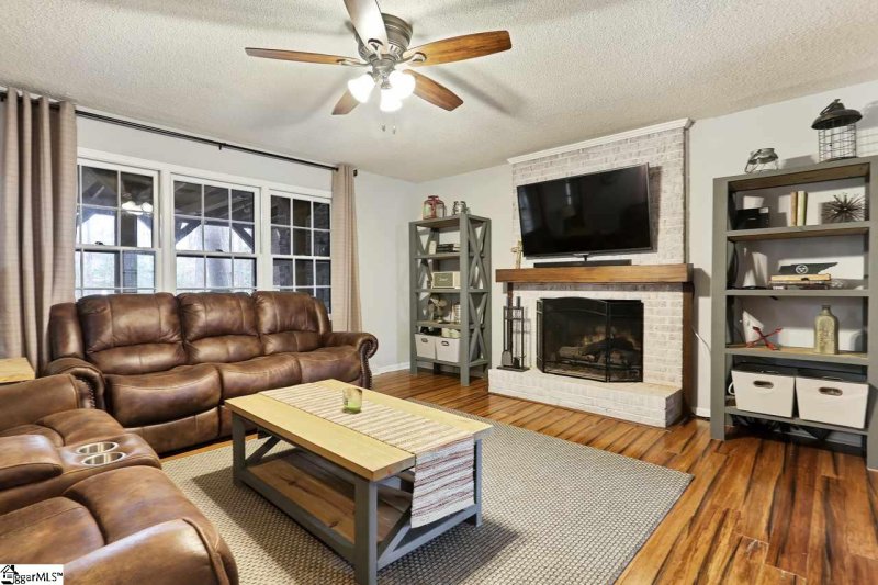 Property image 3 at 126 Carolina Way, Fountain Inn, SC 29644