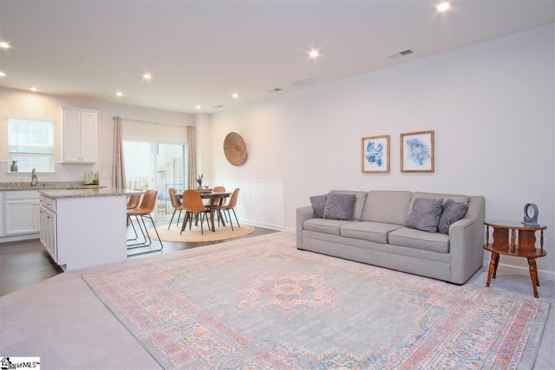 Property image 3 at 417 Huntingdale Place, Simpsonville, SC 29681