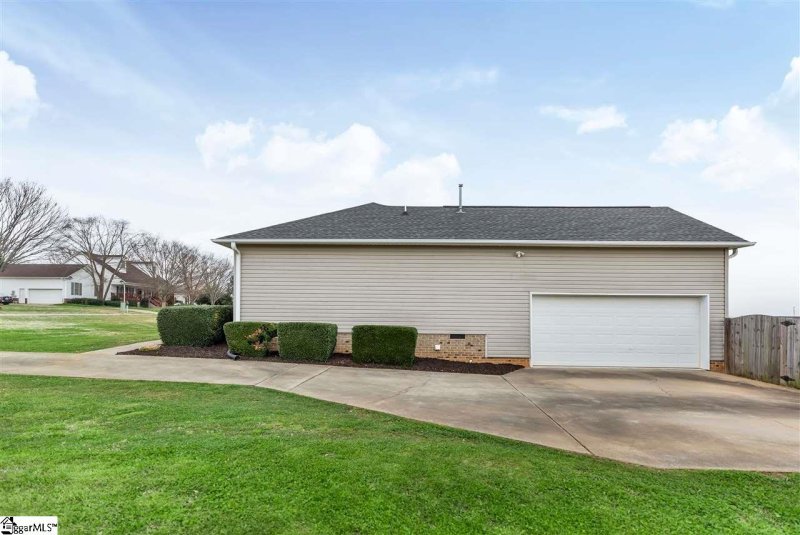 Property image 5 at 109 Abners Run Drive, Greer, SC 29651