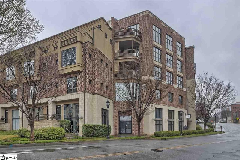 Property image 2 at 101 W Court Street, Greenville, SC 29601