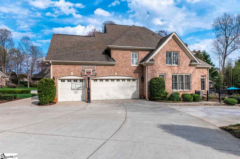 Property image 2 at 1 Mitchell Spring Court, Simpsonville, SC 29681