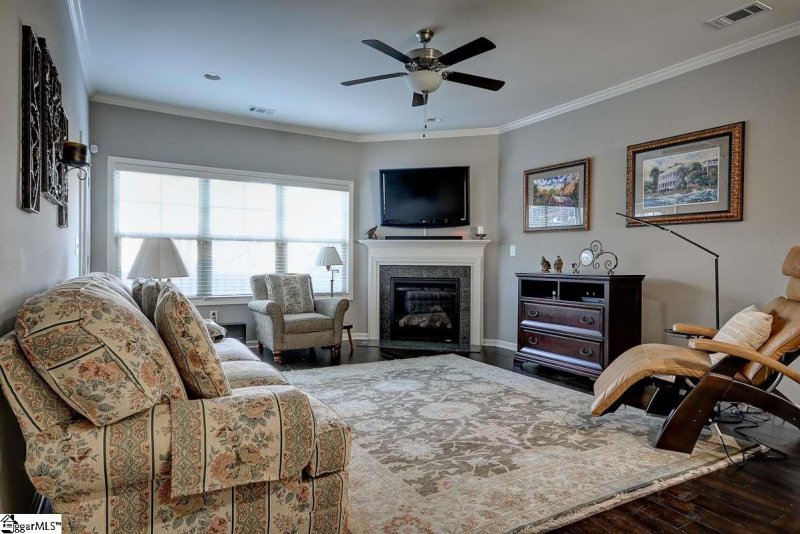 Property image 2 at 824 Asheton Commons Lane, Simpsonville, SC 29681-3718