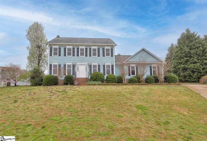Property image 2 at 221 Roberts Farm Road, Simpsonville, SC 29681