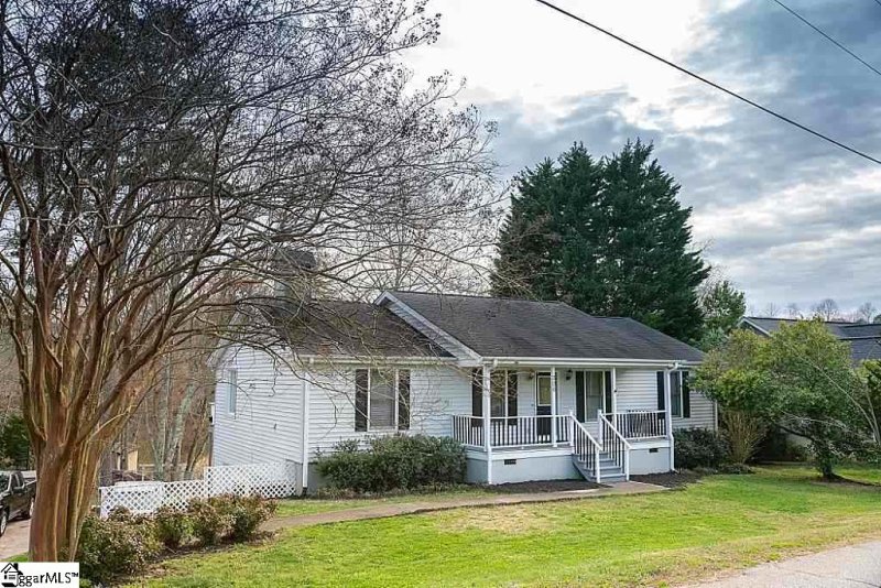 Property image 2 at 306 Woodfield Drive, Easley, SC 29643