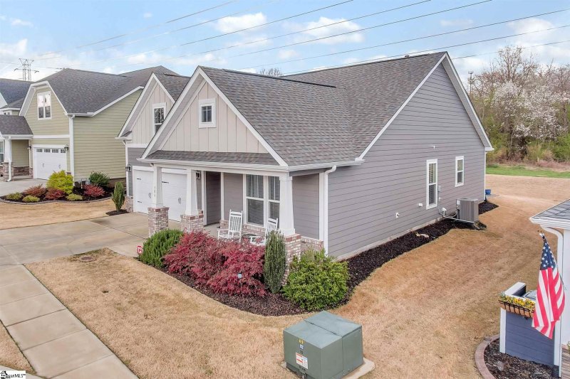 Property image 2 at 506 Dewy Meadows Drive, Taylors, SC 29687-3573