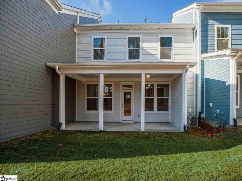 Property image 2 of 213 Wrightwood Lane in Rockbridge, Greer, SC 29650