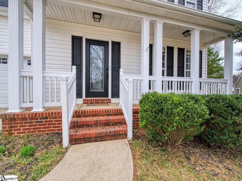 Property image 2 at 14 Crevasse Lane, Greenville, SC 29617