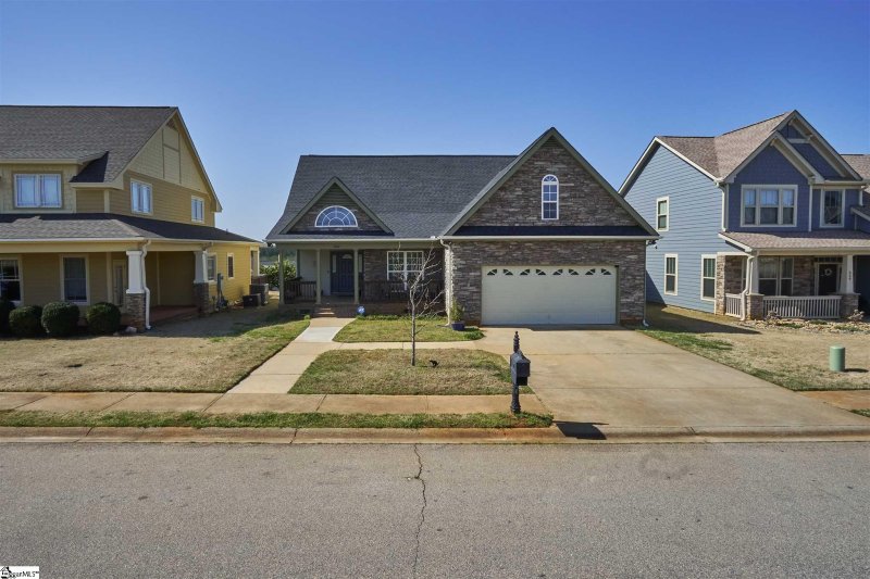 Property image 2 at 560 Serendipity Lane, Spartanburg, SC 29301