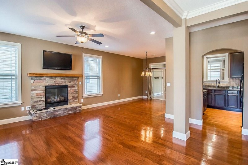 Property image 2 at 9 Dolerite Drive, Taylors, SC 29687