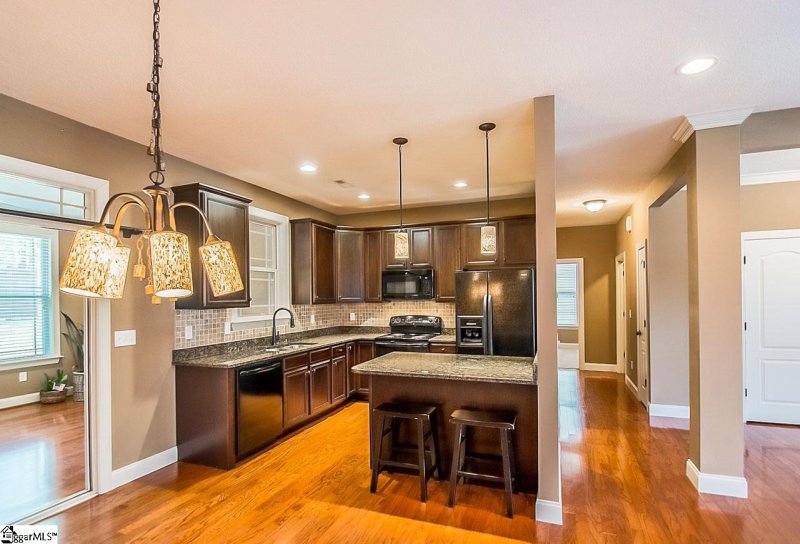 Property image 3 at 9 Dolerite Drive, Taylors, SC 29687