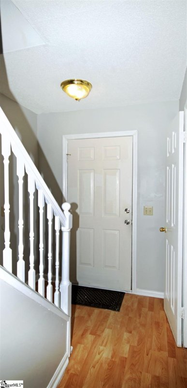 Property image 2 at 14 Birchview Street, Taylors, SC 29687