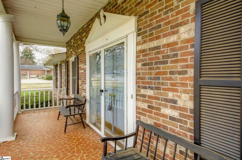 Property image 3 at 5 Meredith Lane, Greenville, SC 29607