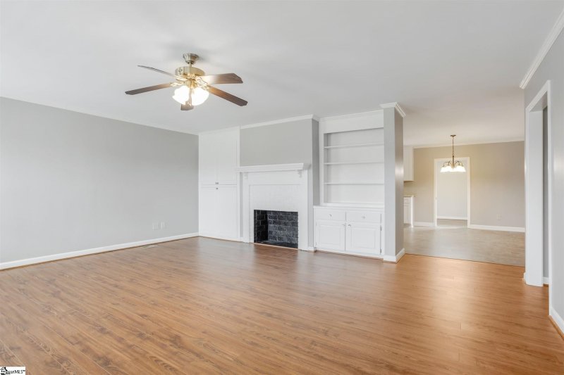 Property image 5 at 15 Summitt Court, Taylors, SC 29687