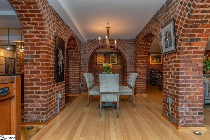 Property image 3 at 400 E Washington Street, Greenville, SC 29601