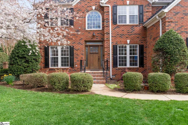 Property image 2 at 220 Huddersfield Drive, Simpsonville, SC 29681