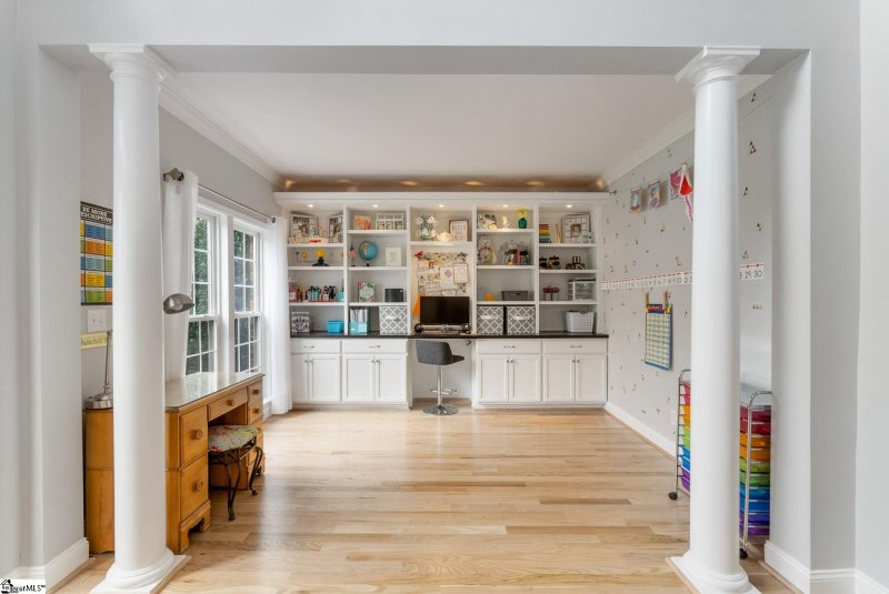 Property image 4 at 220 Huddersfield Drive, Simpsonville, SC 29681